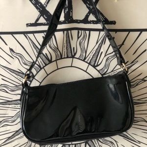 Black shoulder bag !